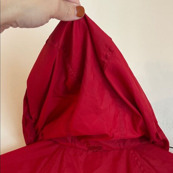 L.L. Bean Windbreaker Rain Light Jacket Hooded red Nylon Women's Size Small EUC - Picture 7 of 7
